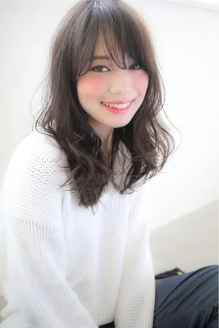 セミロング うる艶/レイヤー 🪞池袋LAND🪞のヘアスタイル