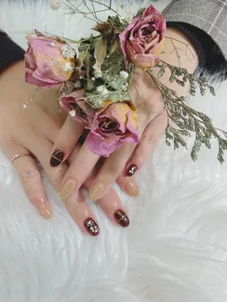 ネイル 🦋ネイルサロン ブラン🌈ゆりのネイルデザイン
