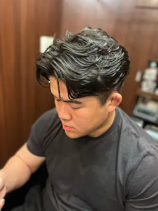 ミディアム パーマ メンズ 宮崎 陽樹のヘアスタイル