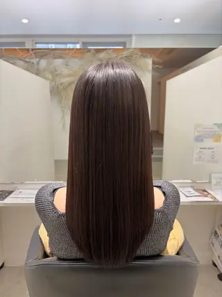 ロング IRESU新札幌店所属・簗田 芽那のヘアスタイル
