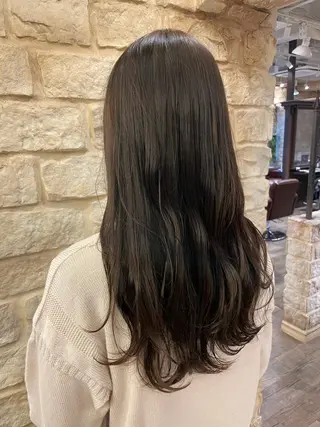 ロング カラー 星野 茉由のヘアスタイル