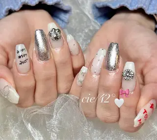 ネイル cie/42° NIJINAのネイルデザイン
