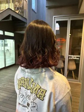 ミディアム カラー 似合わせレイヤー 海外風レイヤーmioのヘアスタイル