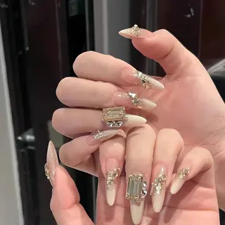 ネイル 菲菲ネイルサロン所属・FF フィフィネイルサロンのネイルデザイン