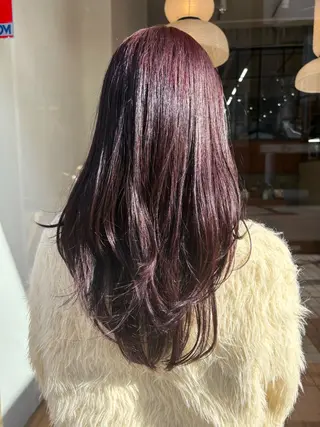 ロング カラー THEDOTS所属・淀 小南津のヘアスタイル