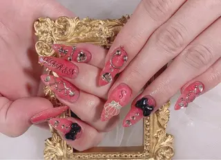 ネイル CC  NailSalon川崎店所属・C ✨Mのネイルデザイン