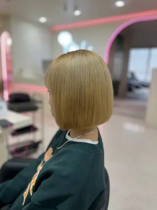 ショート カラー ヘアアレンジ 韓国レイヤー＆ピンク 艶髪🩶maikoのヘアスタイル