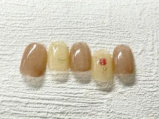 ネイル 寺崎 葉月のネイルデザイン