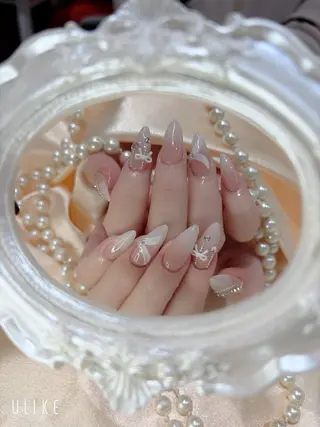 ネイル ネイルサロンAiri 長さ出し·シンプルのネイルデザイン