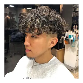 カラー パーマ メンズ メンズパーマ 次元のヘアスタイル