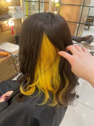 セミロング カラー 韓国カラー／エクステ 松戸梨杏のヘアスタイル