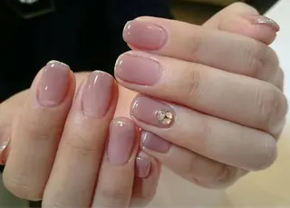 ネイル ネイル＆フラワーサロン〜Ri✦hiro〜鳥栖店所属・HIRATA RIEのネイルデザイン