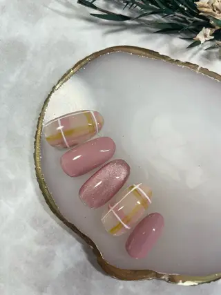 ミディアム Kuroki Yurikaのネイルデザイン