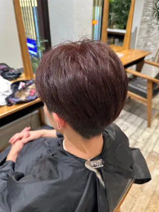 ショート カラー メンズ Aura所属・丸山 心 / 艶カラーのヘアスタイル