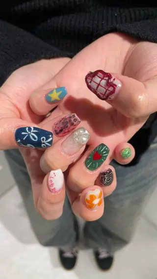 ネイル カンナ【Y2Kネイル /コーンロウ】のネイルデザイン