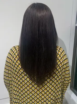 セミロング 山内 愛可のヘアスタイル