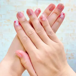 ネイル ヘアーサロンSORA所属・ヘアーサロン ＳＯRＡお顔剃りのエステ・リラクイメージ