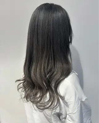 ロング カラー 唐澤 千尋のヘアスタイル