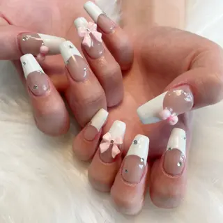 ネイル ゴテゴテ💙ワンホン リオナのネイルデザイン