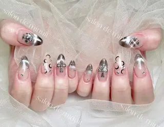 ネイル Momo 🤍のネイルデザイン