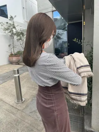 セミロング レイヤーカット🎀 kanaのヘアスタイル