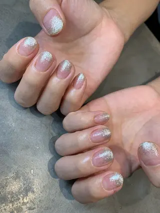 ネイル アトリエ・マリス所属・福与 美幸のネイルデザイン