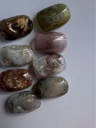 ネイル talo .のネイルデザイン