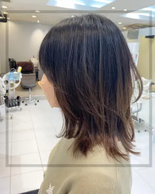 ミディアム 岡田詩織 MODE Ks松原店のヘアスタイル