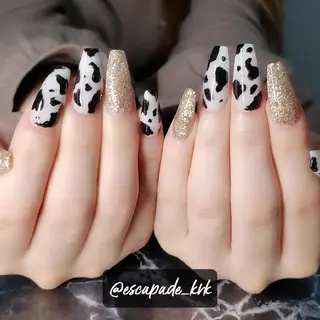 ミディアム ネイル クロキ 。のネイルデザイン