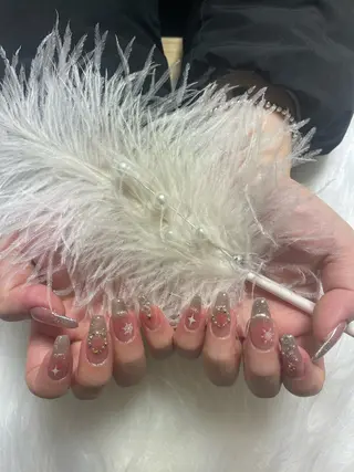 ネイル Azu nail salon所属・ネイリスト あずさのネイルデザイン