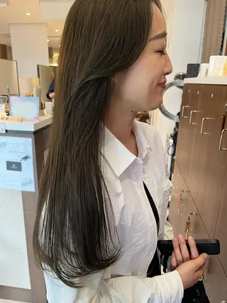 ロング 和田 琉々香のヘアスタイル