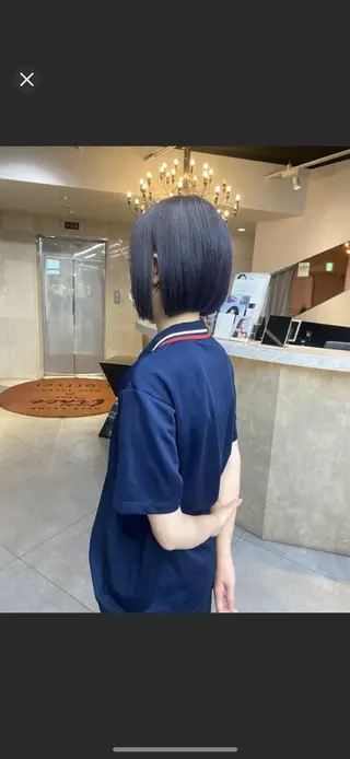 カラー 岩岡 つなみのヘアスタイル