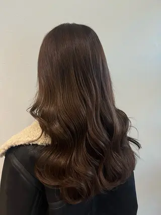 カラー HAURY(はうりー)所属・ハヤサカ マユキのヘアスタイル