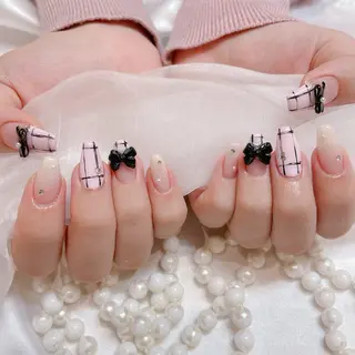 ネイル Raviy イオンモール成田店所属・菅谷 百花のネイルデザイン