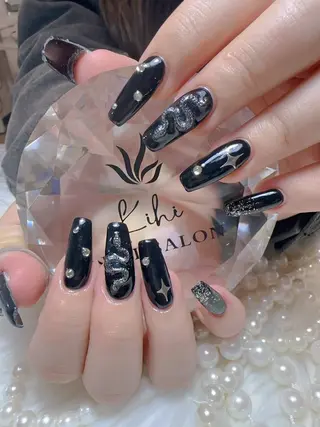 ネイル 💕鈴木ユリ パラジェル/オフ無料のネイルデザイン