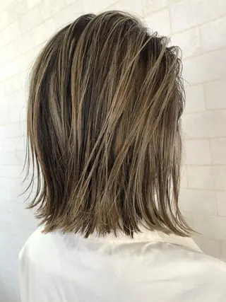 ショート カラー ヘアアレンジ アズール 深谷店のヘアスタイル