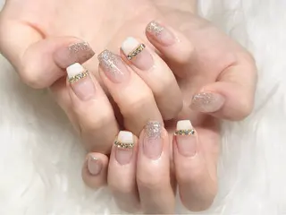 ミディアム toiro NAILLOUNGEのネイルデザイン