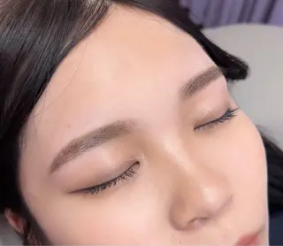 アイブロウ rukuku🌼Ui まつパ/眉毛Waxのマツエク・マツパデザイン