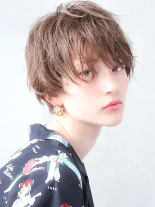 ショート カラー 🉐レイヤー/塩見 弘樹🉐渋谷のヘアスタイル