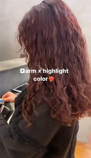 ロング カラー パーマ 🤩噂のMr.髪ポジ ティブ®️yu🤩のヘアスタイル