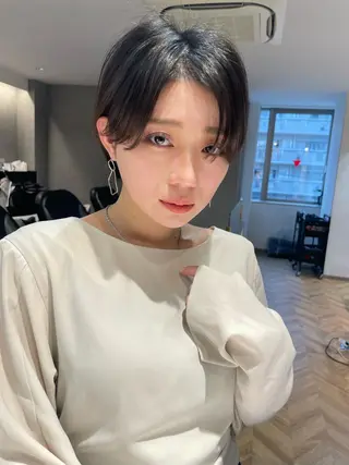 ショート カラー Aster 店長 れおん✂️のヘアスタイル