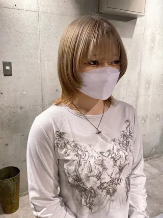 ミディアム カラー ヘアアレンジ mina 🐈‍⬛ ラフな似合わせヘアのヘアスタイル