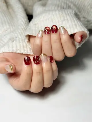 ネイル Tiny Glowのネイルデザイン