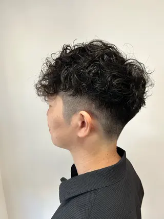 ショート パーマ メンズ 相澤 拳のヘアスタイル