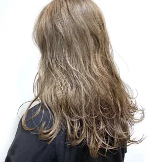 ロング カラー グランジヘア 無造作ヘアHYUGAのヘアスタイル