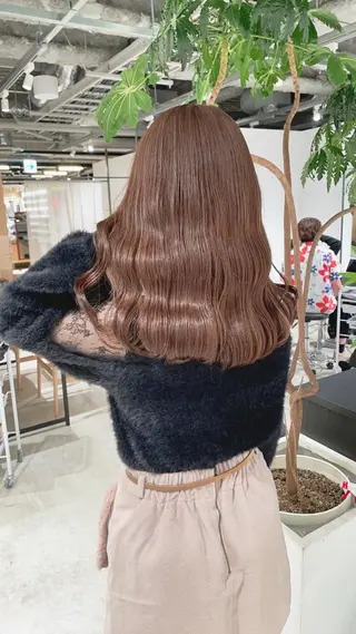 セミロング カラー 渋谷:インナーカラー ／🍒エリカ🍒のヘアスタイル