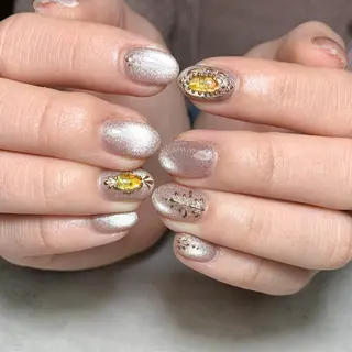 ネイル atelier　FIORITURA所属・FIORITURA aiのネイルデザイン