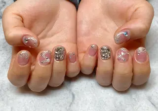 ネイル ネイルリボン 受付スタッフのネイルデザイン