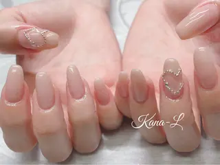 ネイル 芦辺 香奈のネイルデザイン