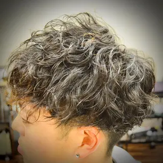 ショート パーマ メンズ 高野浩平/フェード ツイストスパイラルのヘアスタイル